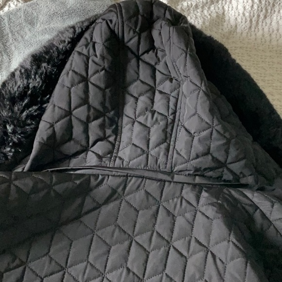 Calvin Klein Puffer Jacket - Picture 8 of 9